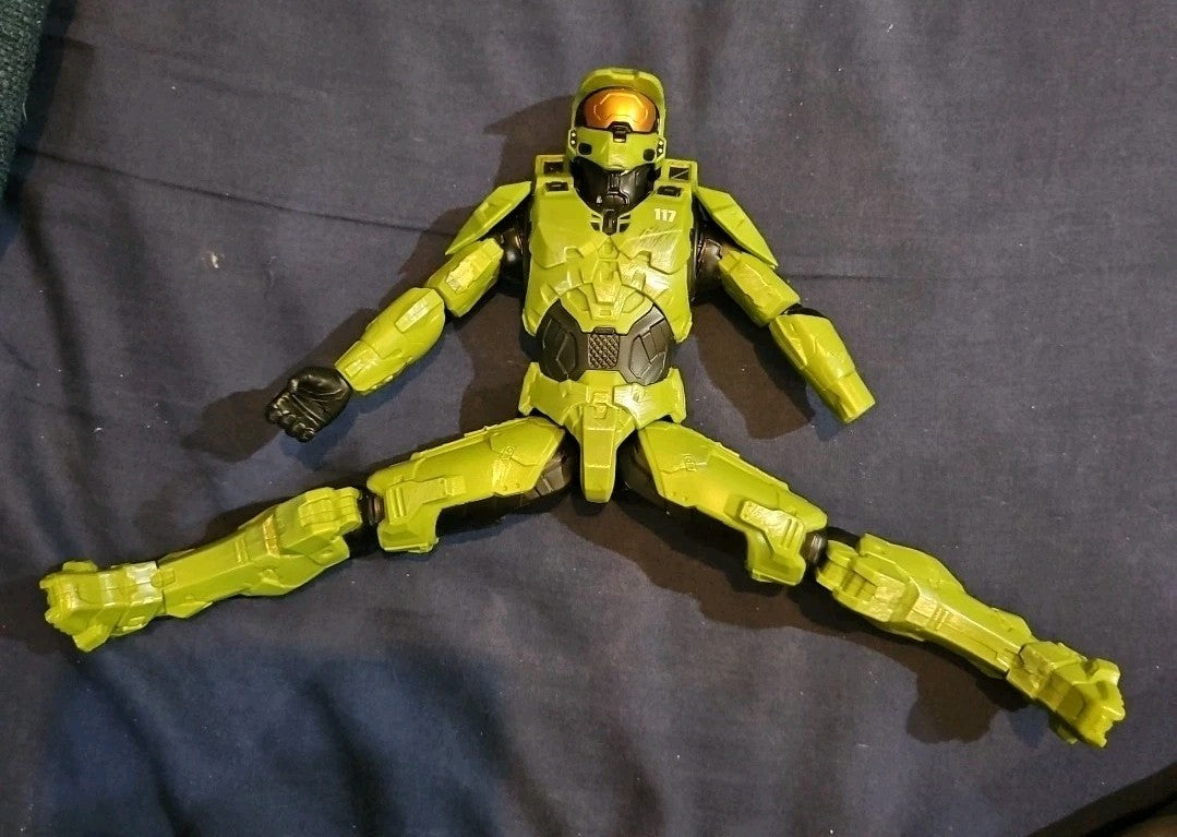Halo Figure 12" See Pictures. Missing Left Hand