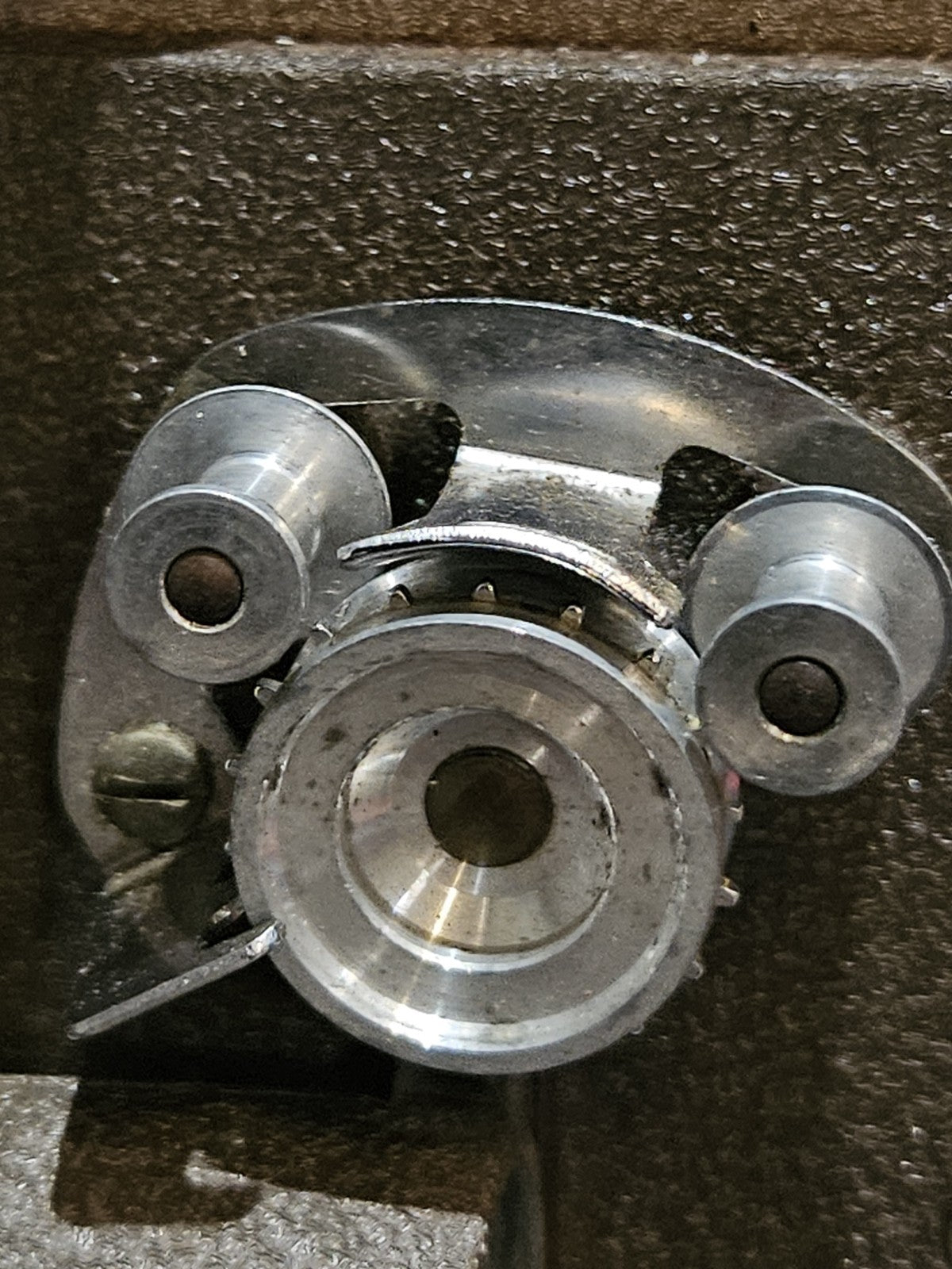 Vtg. Bell and Howell Reel to Reel 8mm Projector, Model 253AX, Tested