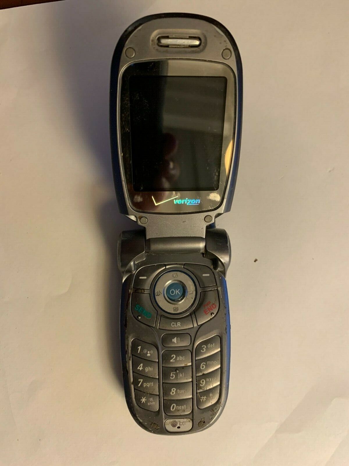 LG VX 8300 (Verizon) Cellular Phone Cellular Phone !! For Parts Only !! 