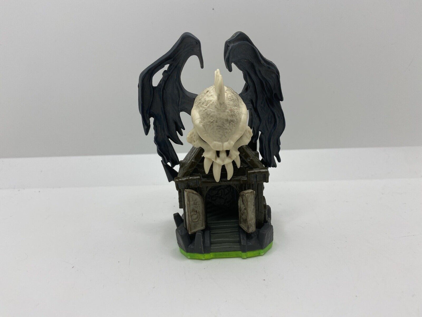 Skylanders Dark light Crypt