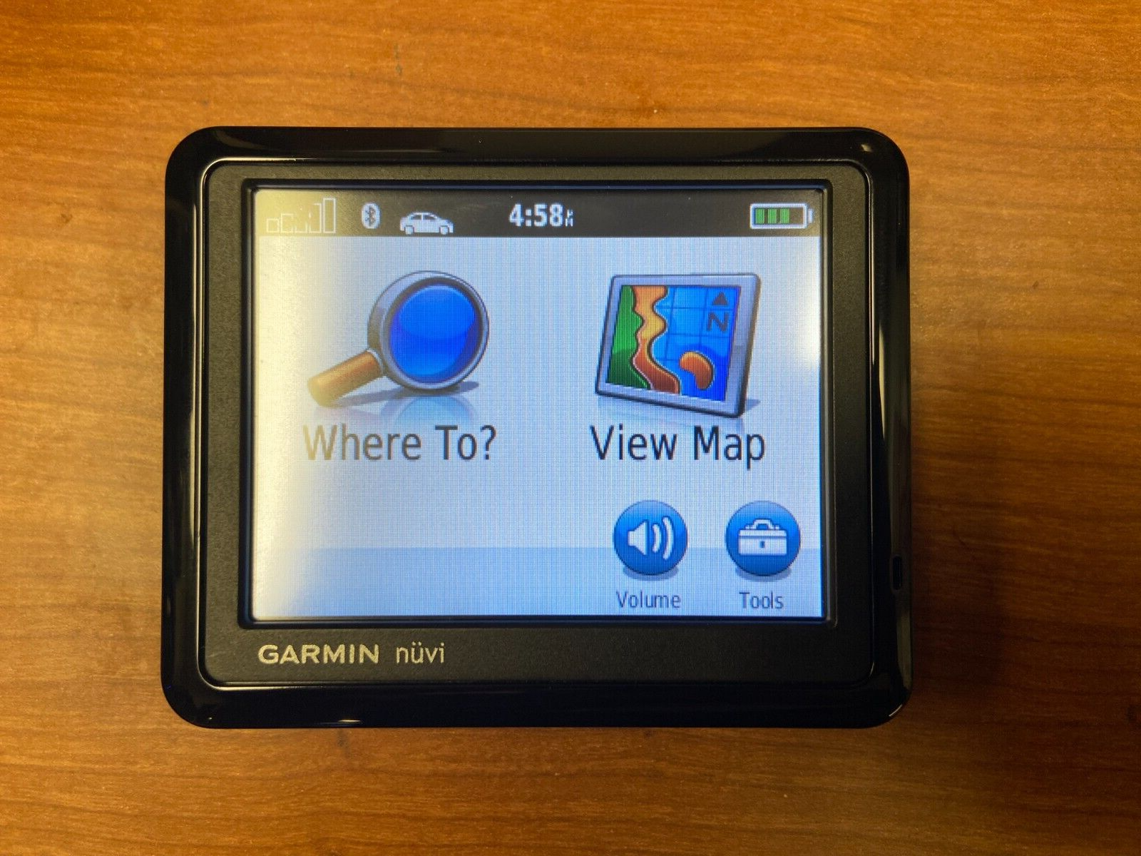 Garmin nuvi 1260 T GPS 32GB + Data + Charger + Mount + 2022 Maps Bundled