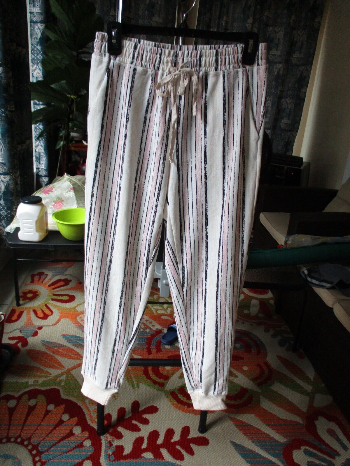 LuLaRoe NWT Jax Small Black Cream Pink Tan Vertical Stripes Joggers Sweatpants