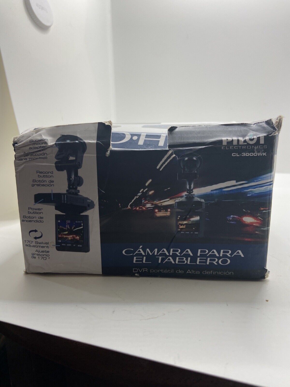 Pilot Automotive Dash Cam  2.5 LCD Screen (NIB) Free Shipping!