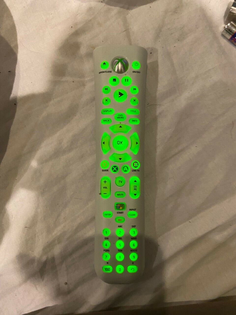 XBOX 360 60GB  +Kinect +2 Wireless Controllers +15 Games +Remote +Wifi Adapter