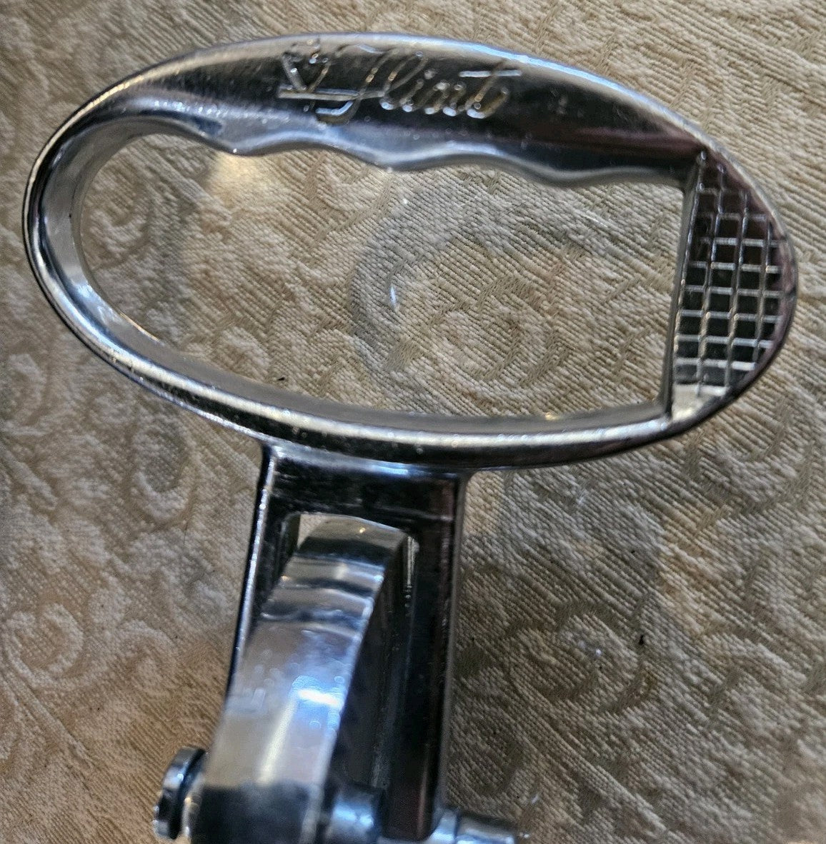 EKCO Flint Hand Mixer 1946-1952 Vintage/Rare. All Stainless + "Arrow" Logo