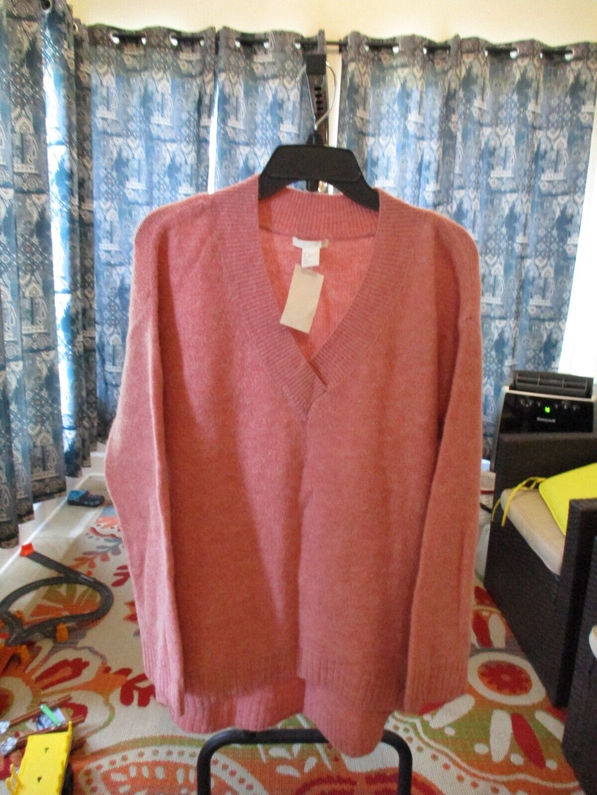 H&M Pink Knitted V-Neck Sweater Small NEW