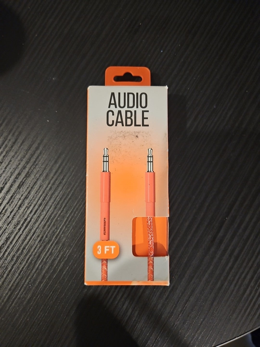 Luxshare Audio Cable, 3ft. Heavy Duty Braided Cable, (AUX3BR001)  Brand New!