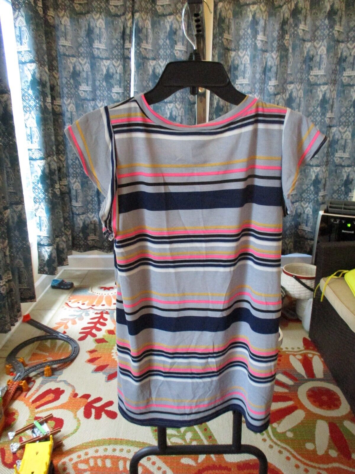 Sew in Love Stripe Flutter Short Sleeve Blouse Size SMALL