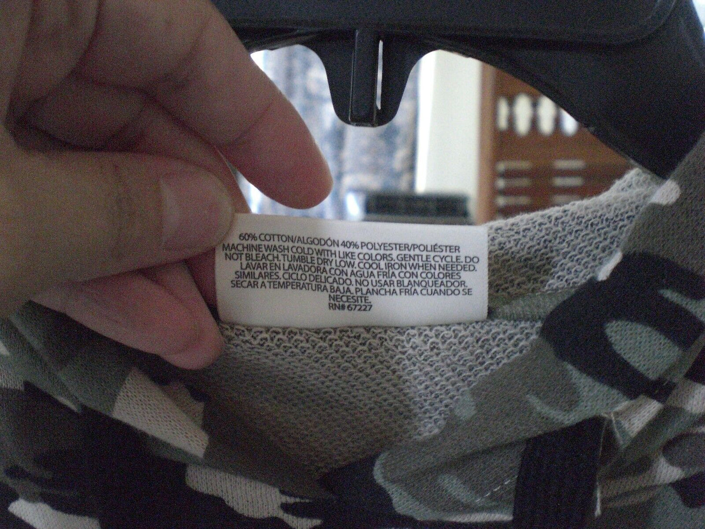 Bobbie Brooks Camo Hoodie Sweatshirt SMALL