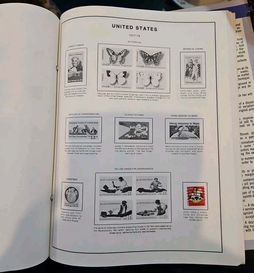 Hygrade AMERICA Stamp Collection Album W/ Some Stamps In Binder  1982