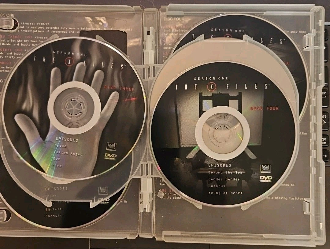 The X-Files: Season 1 (DVD, 1993) Missing Disc 2.  Disc 1,3,4,5,6 Only