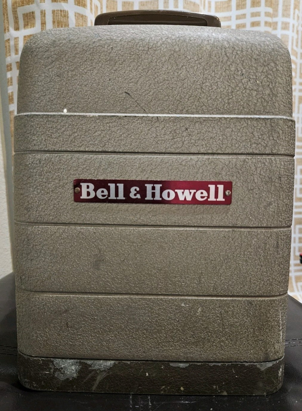 Vtg. Bell and Howell Reel to Reel 8mm Projector, Model 253AX, Tested