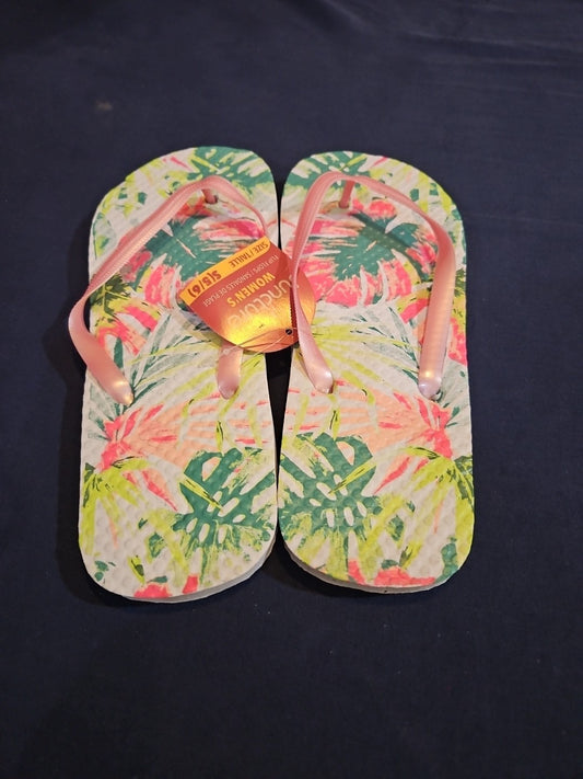 Women’s Juncture Flip Flops  Small (5/6) New!