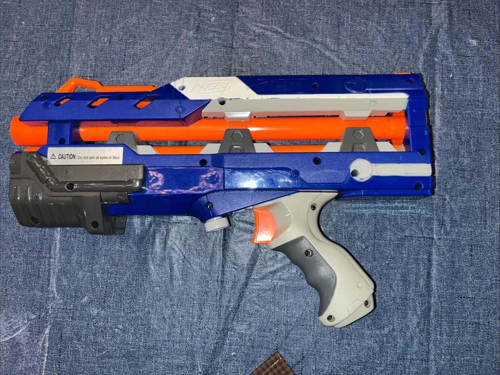 Nerf Zombie Strike Scavenger w/Elite N-Strike + 2-Mags