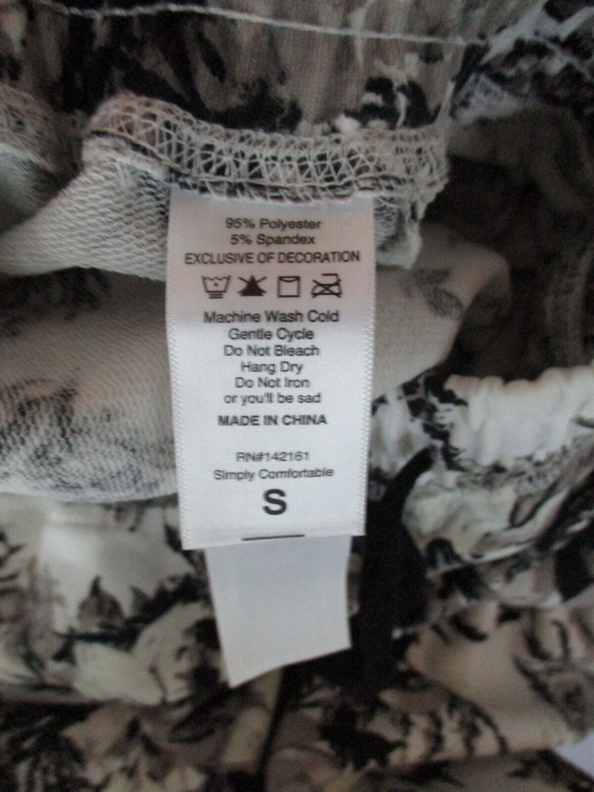 LuLaRoe NWOT Jax SMALL Black Gray White Floral Joggers Sweatpants