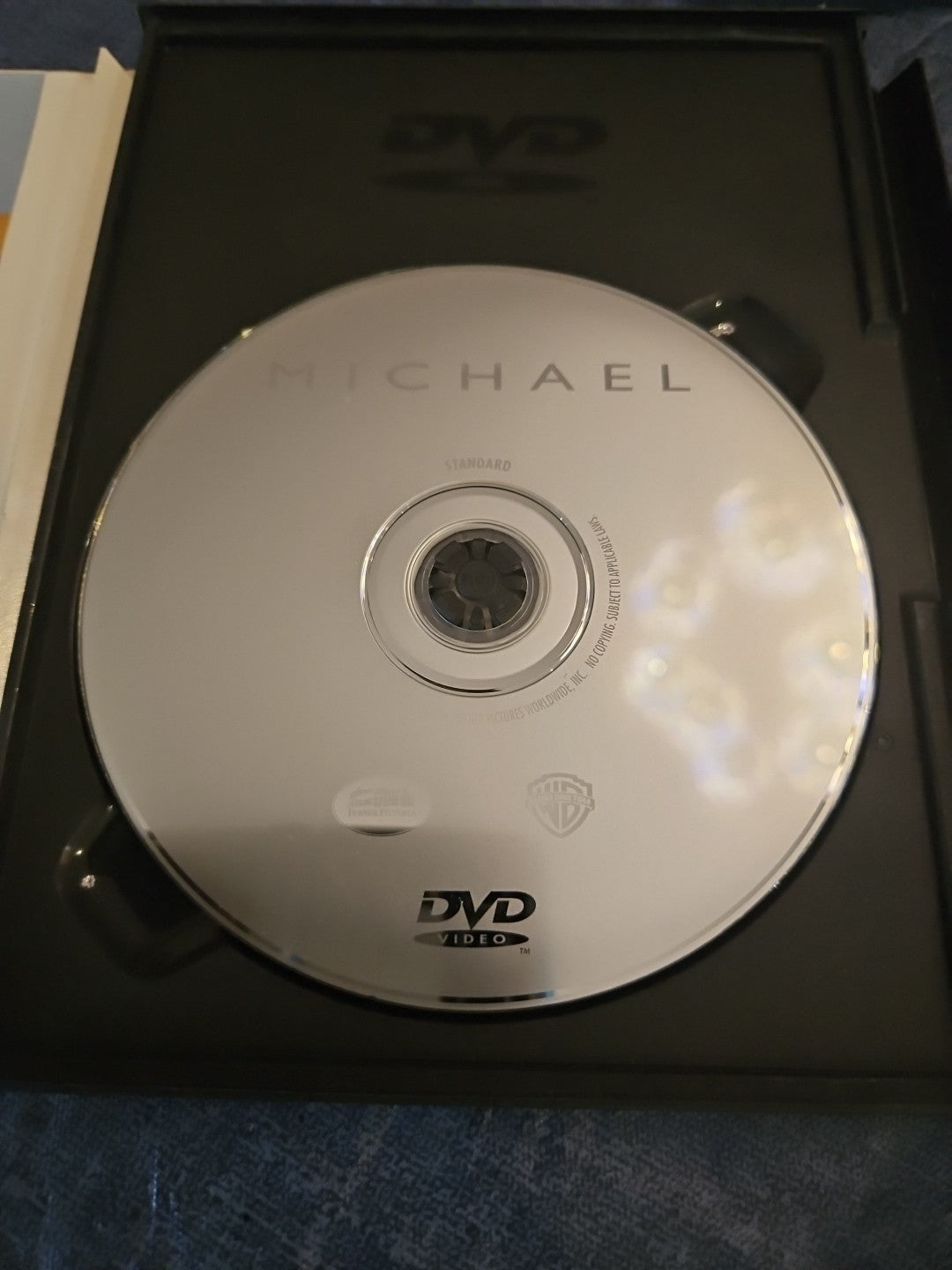 Michael (DVD, 1997)