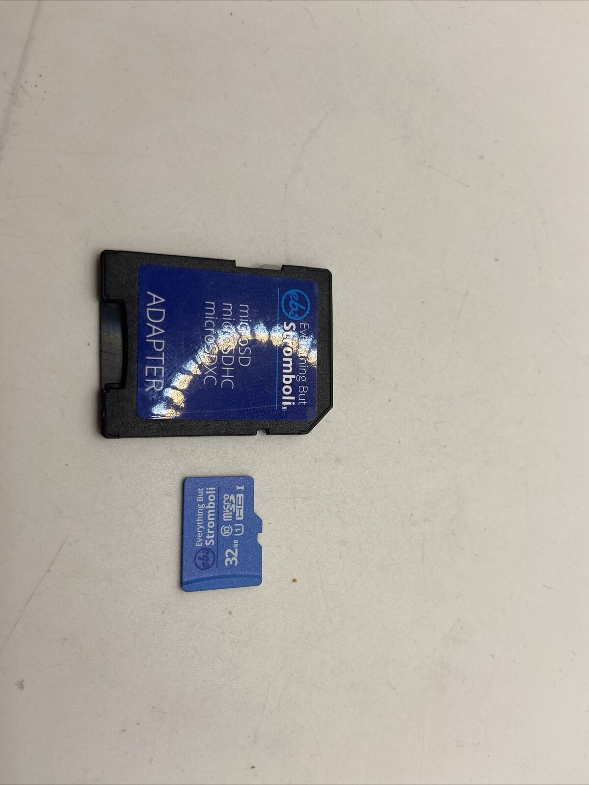 JAZZ DIGITAL CAMERA JDC77 14 MEGA PIXELS - 32GB SD, USB Cable, Belt Case, Tripod