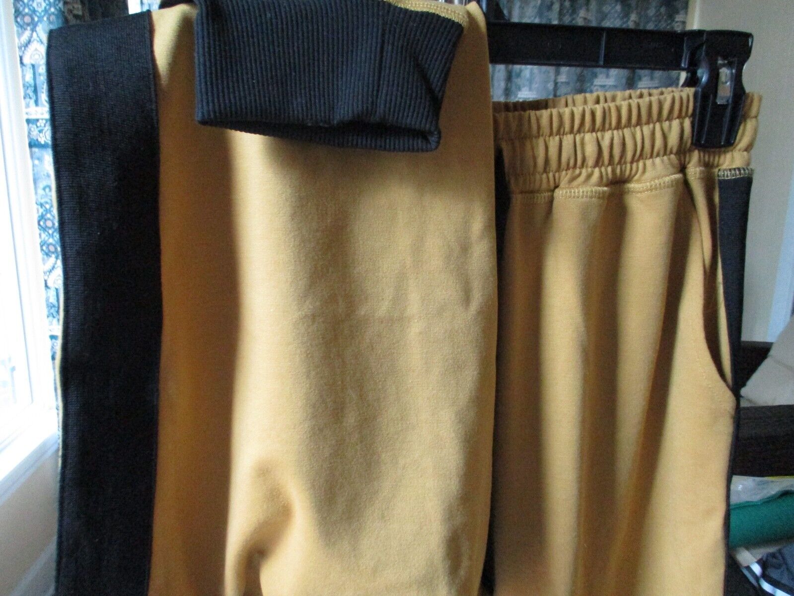 LuLaRoe Like New Jax Mustard and Black Stripe down side leg Joggers Sweatpants