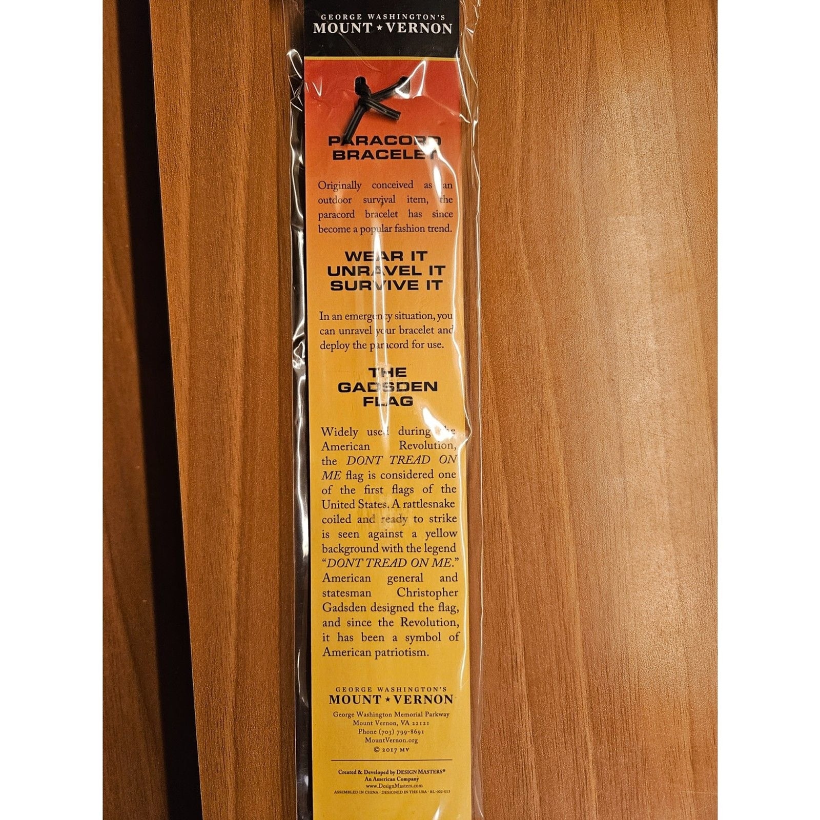 "Don't Tread On Me" - Paracord Survival Bracelet - Mount Vernon - Factory Sealed