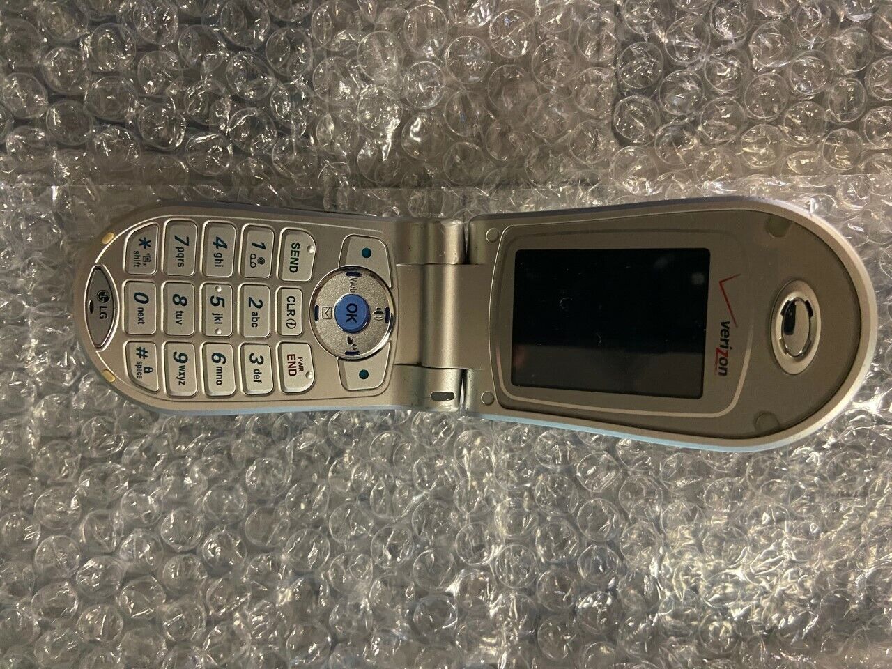 Choose Flip / Slider / Smart / Bar / Tablet / CDMA or GSM Phone.  For Parts Only