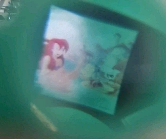 Ariel Mini View Finder Keychain