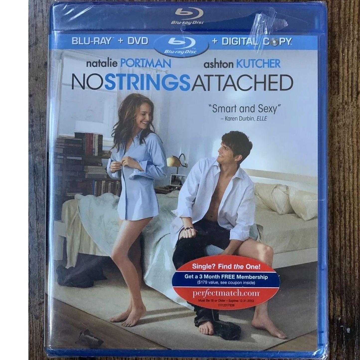 No Strings Attached (Bluray / DVD)