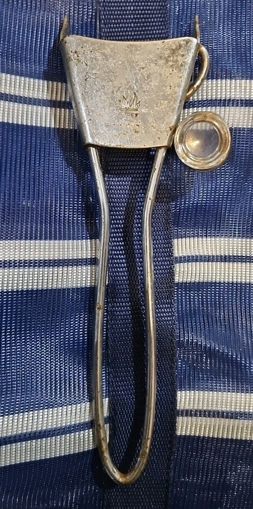 Vintage Pyrex Flameware Pot/Pan Lifter