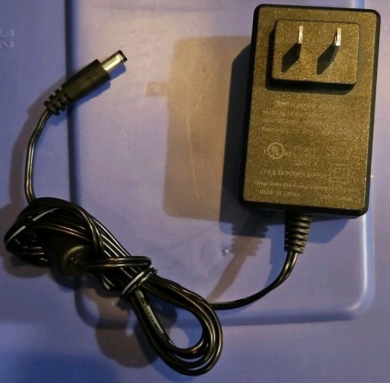 AmScope M150C 40x-1000x Portable Compound Microscope. Missing Eyepiece. Tested