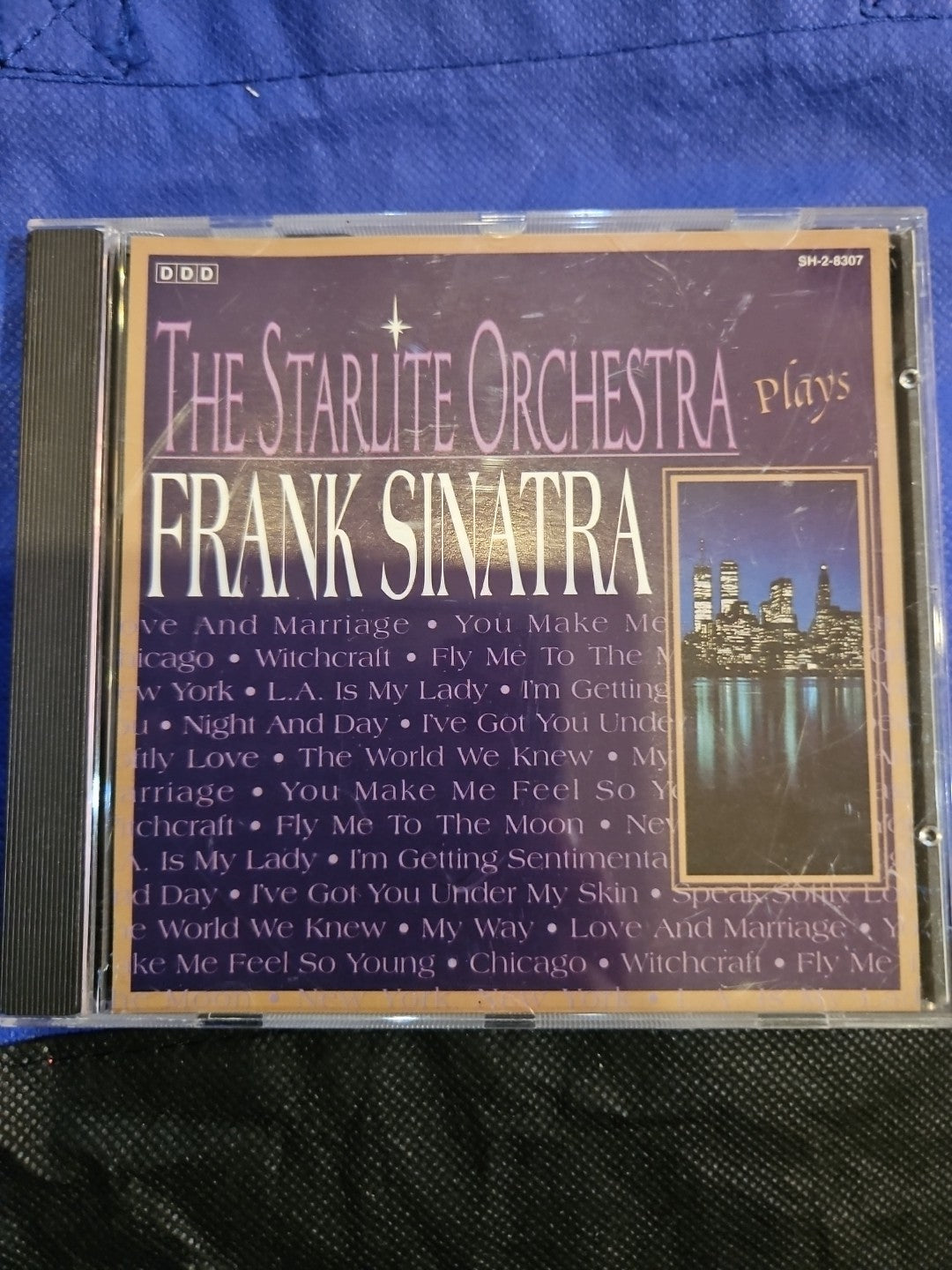 Plays Frank Sinatra - Audio CD By Starlite Orchestra 
