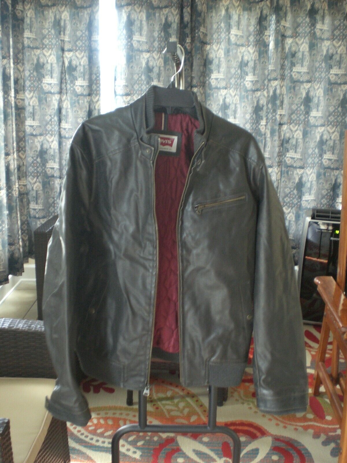 Men's Pleather Levi's Bomber Jacket Sz Medium