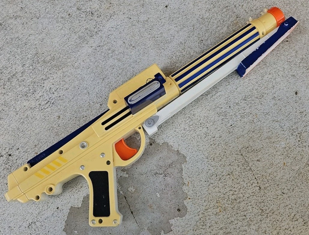 2006 Hasbro Star Wars Blaster. Tested