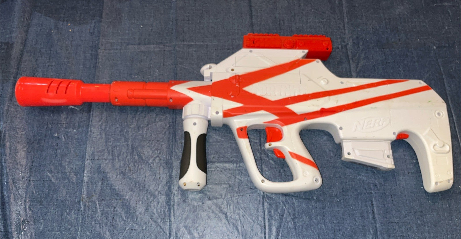 NERF Fortnite Blaster (battery Powered) With Scope Attachment, +Mag, Works