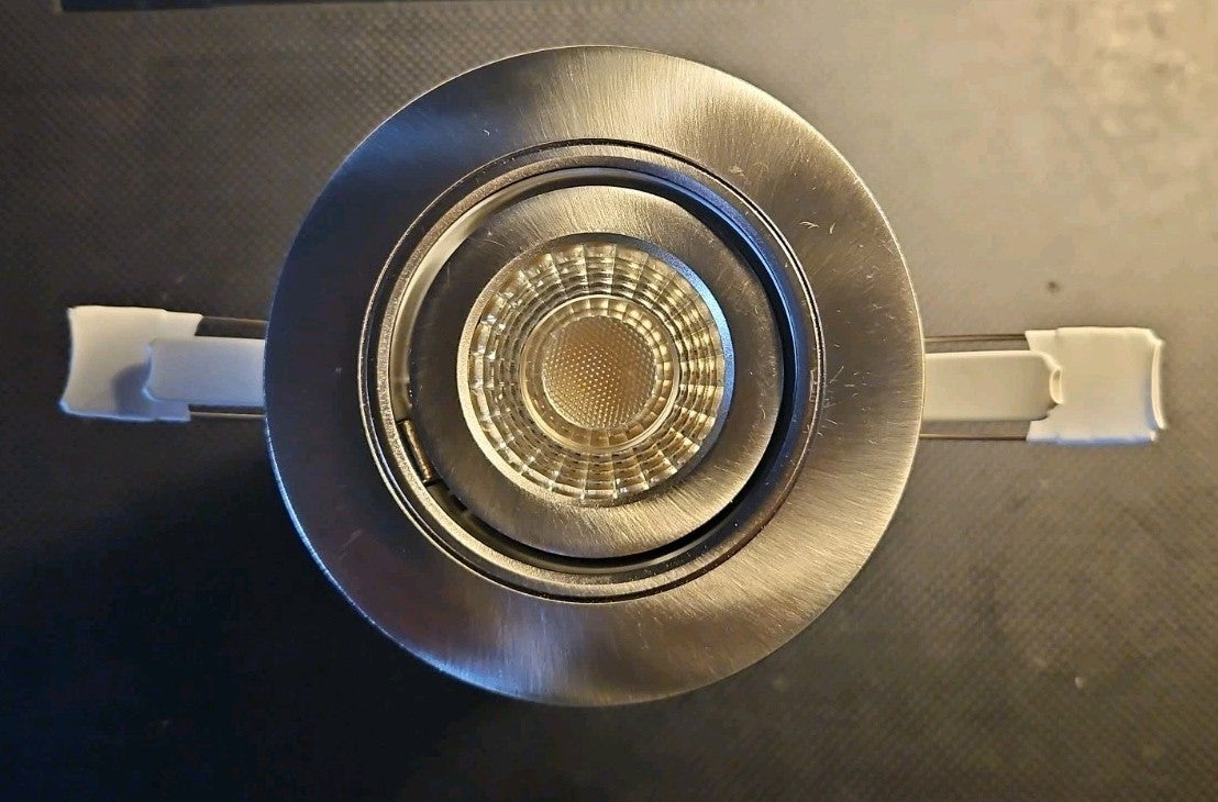 3" Recess Light 1-1/2" LED Adjustable Lumens 2700k-5000k Model 2003031802 5"trim