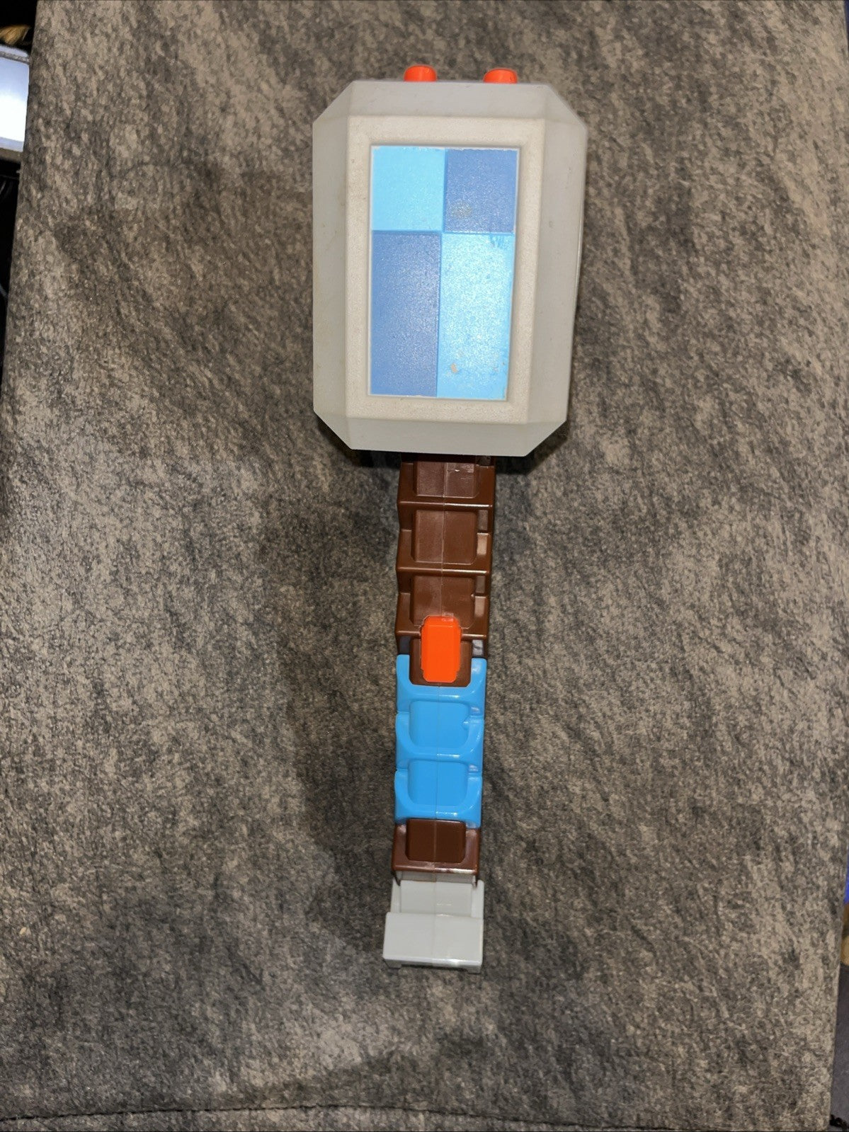 NERF Minecraft Stormlander Blaster Shoots 3 Darts Holds 5 Darts Total. Tested