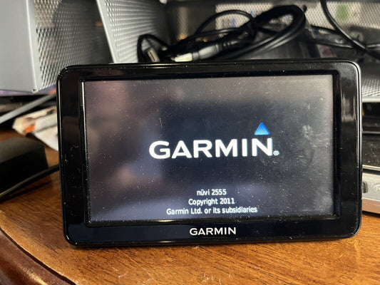 Garmin Nuvi 2555 Touchscreen GPS with US & Canada 2024 Maps & 32GB BUNDLE