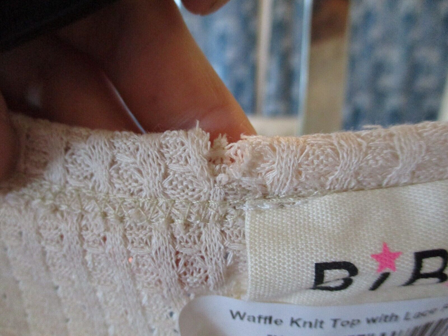 BiBi Oatmeal Waffle Knit Top with Lace Puffed Sleeve SMALL w/ Flaws