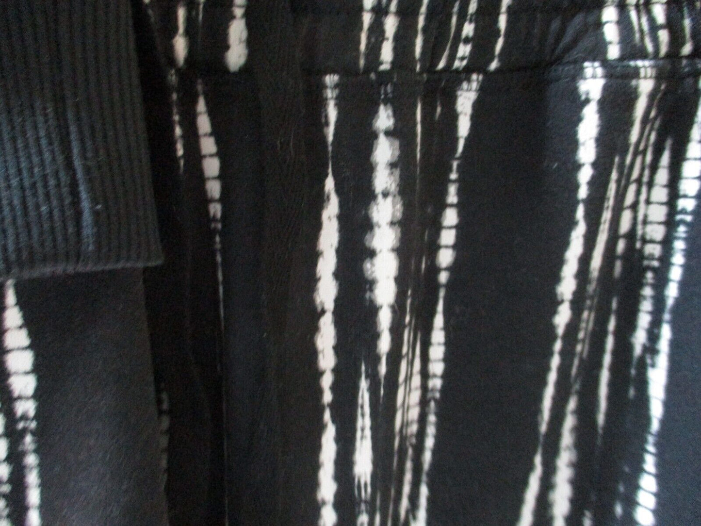 LuLaRoe Jax NWOT SMALL Black White Gray Joggers Sweatpants