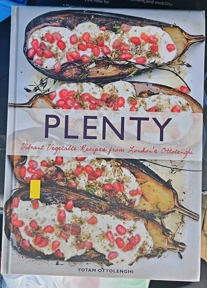Plenty : Vibrant Vegetable Recipes from London's Ottolenghi by Yotam Ottolenghi