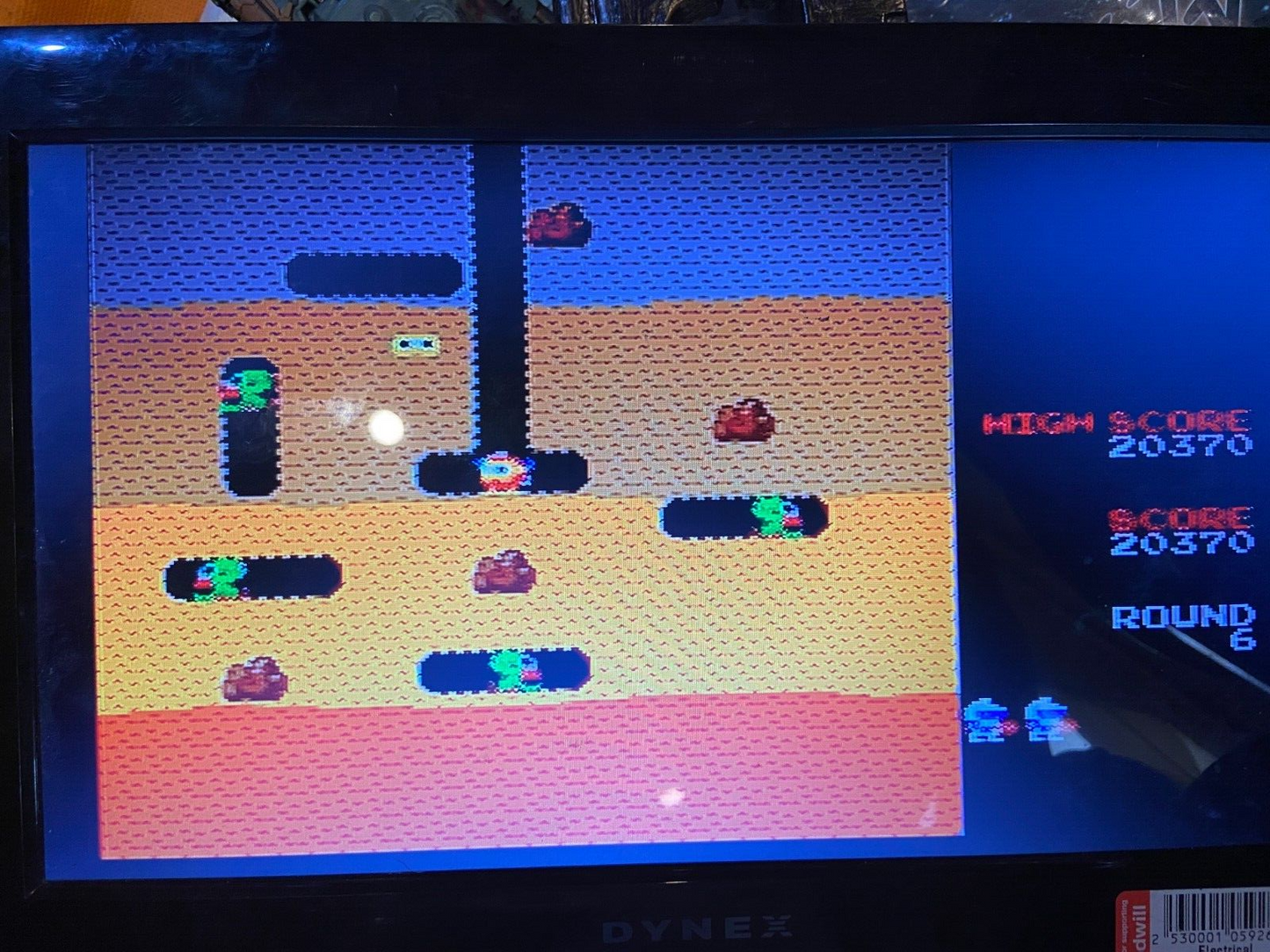 2007 Jakks Pacific Namco Pac-Man 8 Games in 1 Plug and Play TV Games Built In