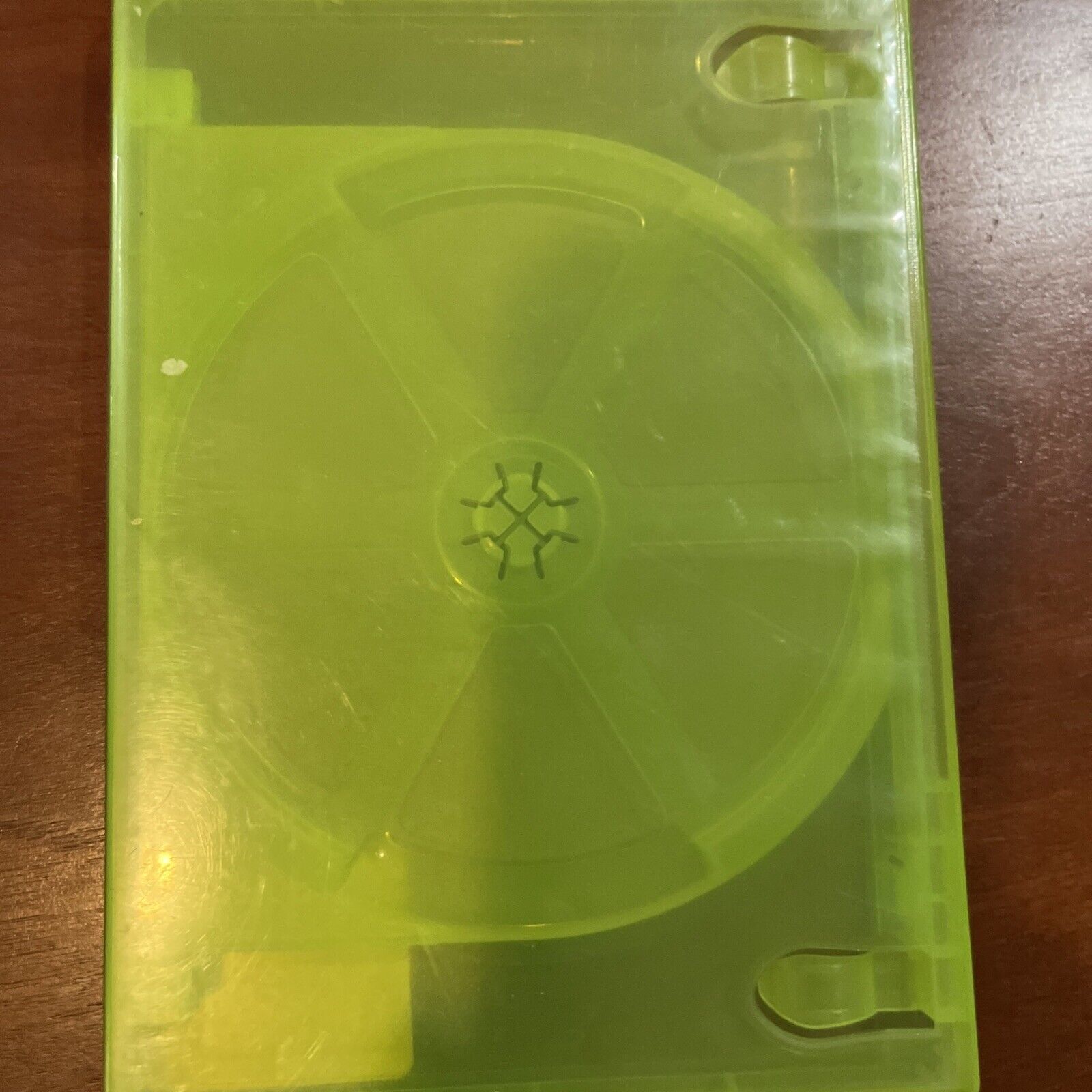 Qty = 4 Used DVD / XBOX / XBOX 360 Cases. Undamaged - Green