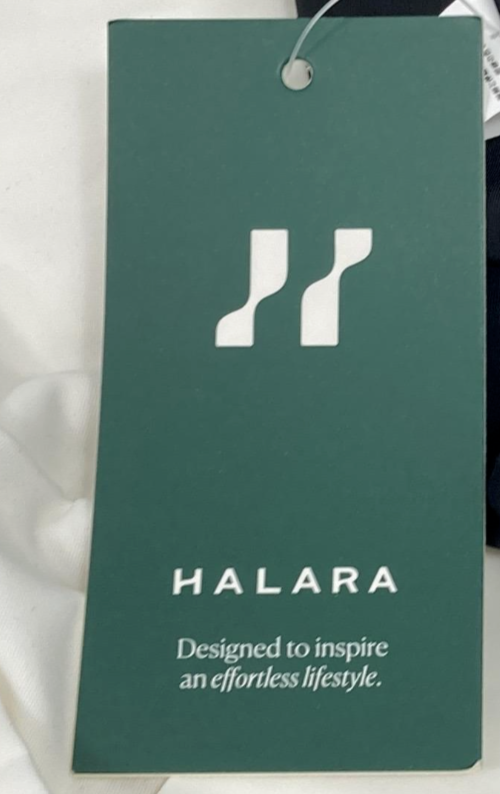 Halara Womens White Elastic Waist Pull On Yoga Shorts NWT Small