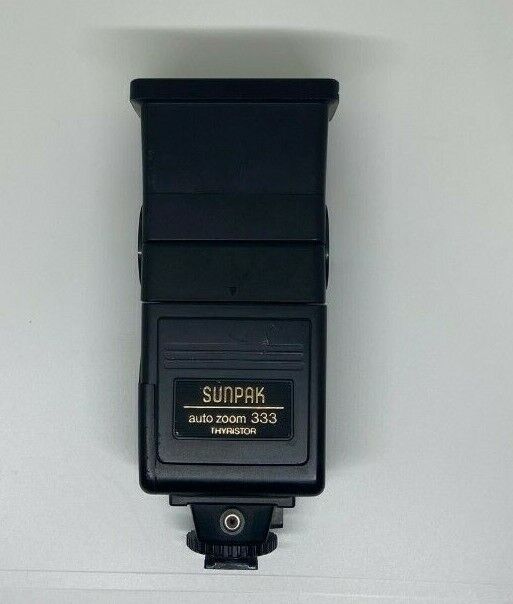 Sunpak Auto Zoom 333 Thyristor Flash