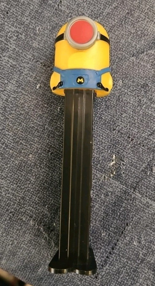 Despicable ME 4 - PEZ Dispenser - MEGA MINION MEL - MOC