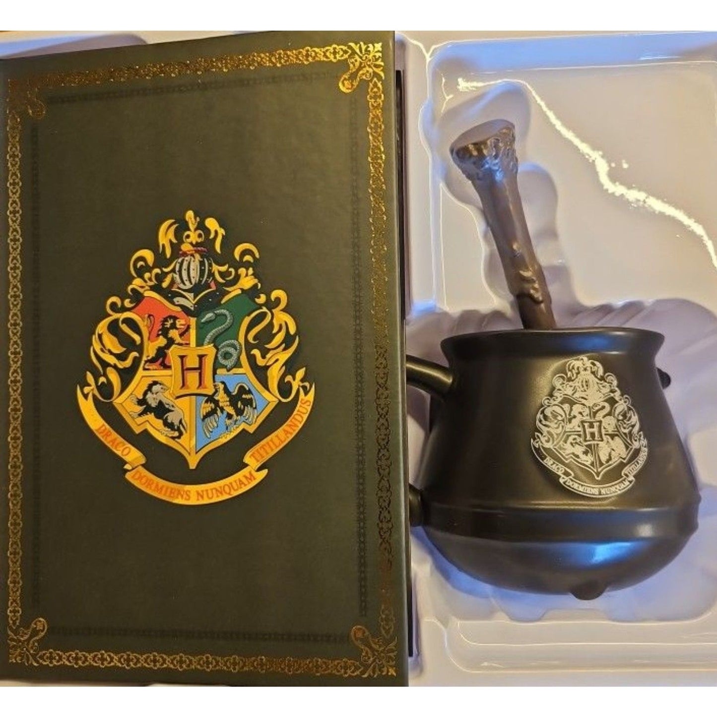 Harry Potter Gift Set 1: Notebook, Mug and Wand - Open Box