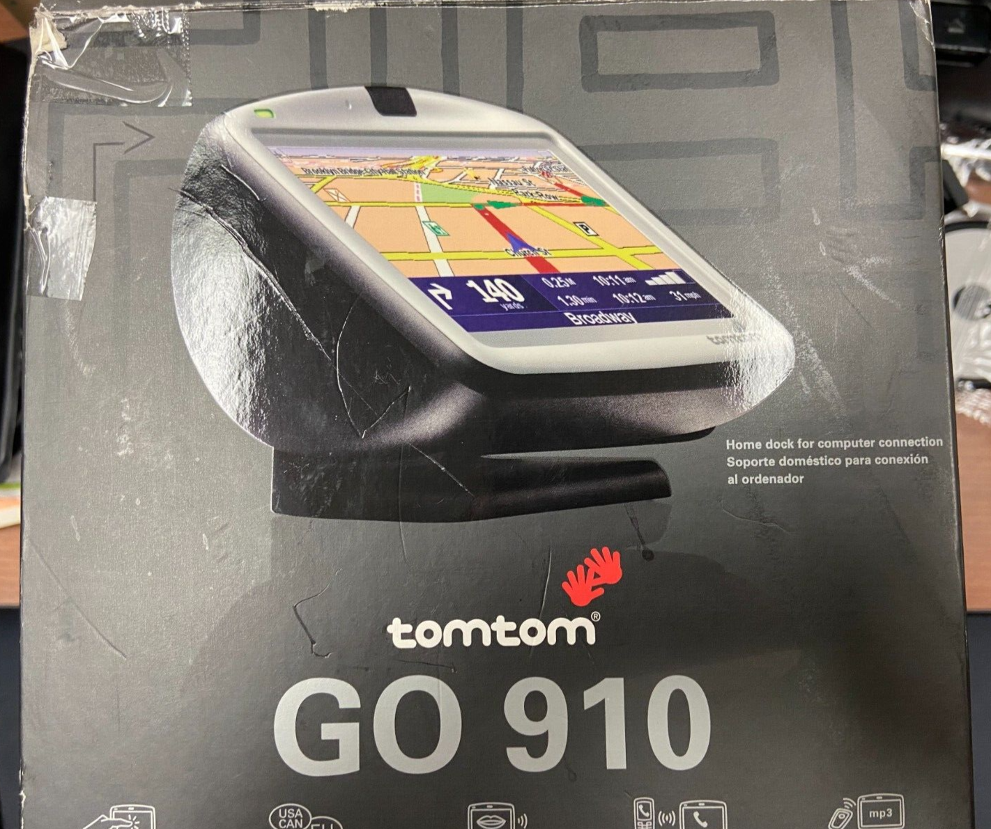 TomTom GO 730 - US & Canada Automotive Mountable GPS UNIT + Bundle