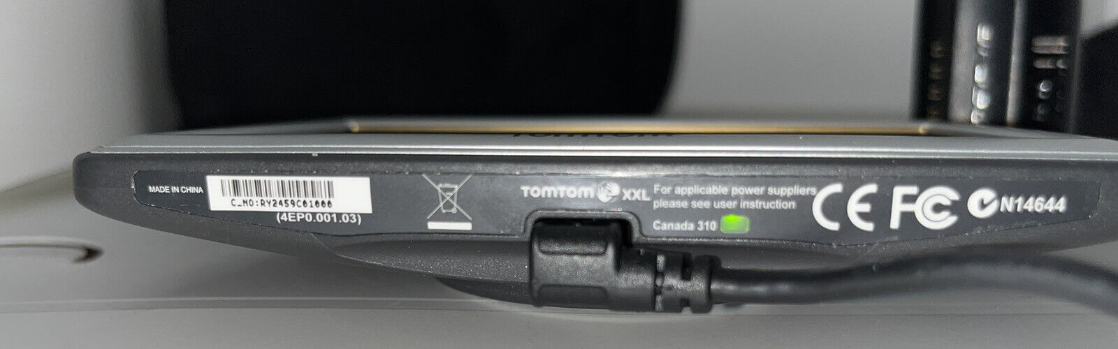 TomTom XXL 530S - US & Canada Automotive Mountable GPS + BUNDLE - TESTED