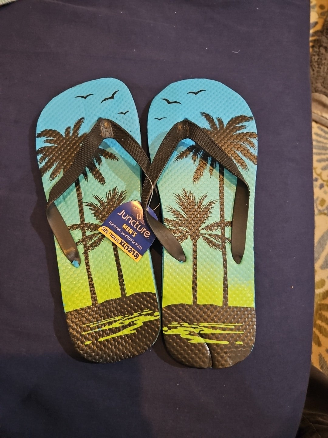Juncture Men's Flip Flops Size 12/13 - Brand New
