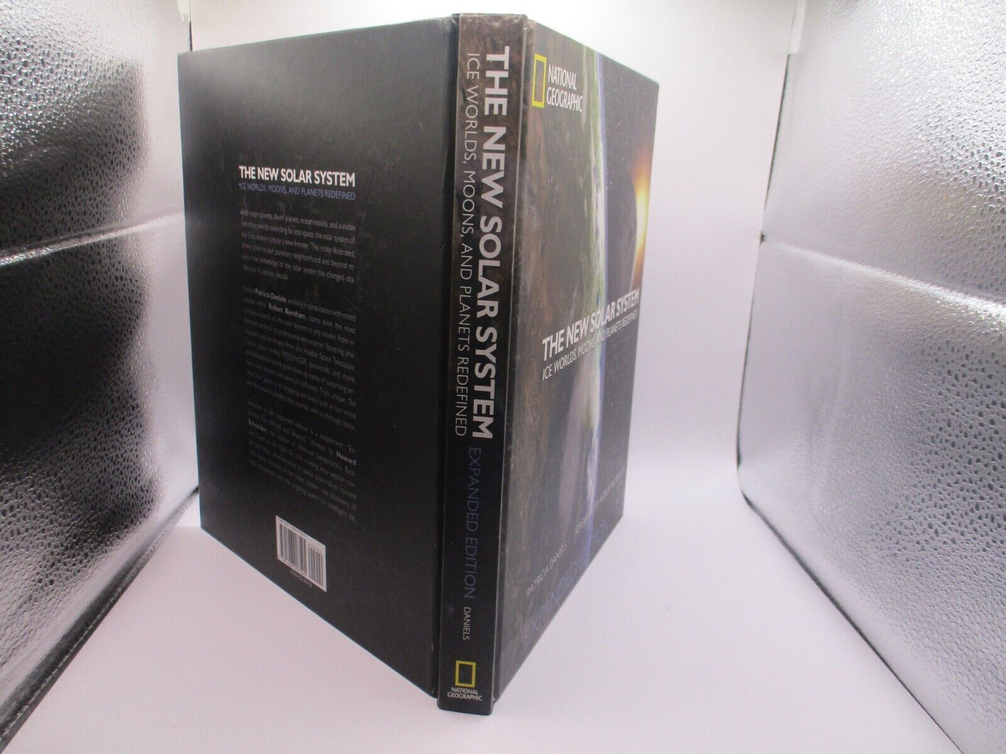 The New Solar System : Ice Worlds, Moons, and Planets Redefined by Patricia...