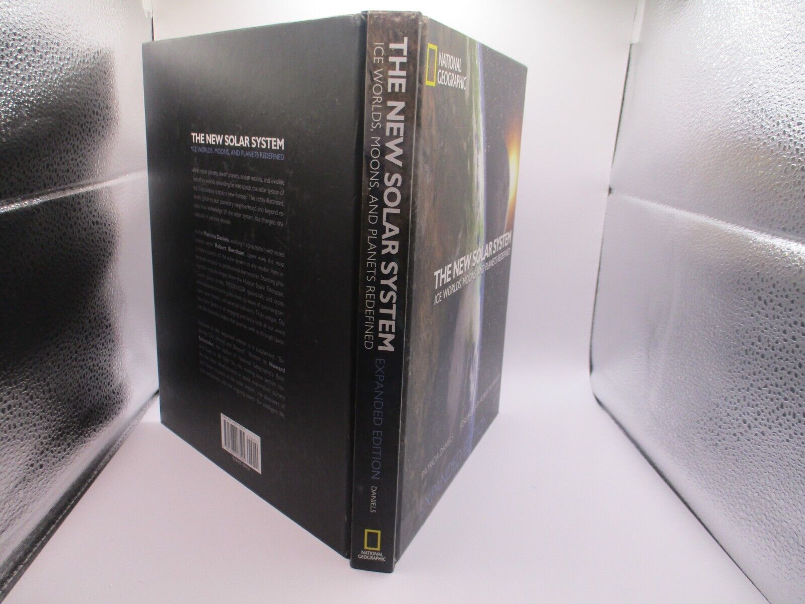 The New Solar System : Ice Worlds, Moons, and Planets Redefined by Patricia...