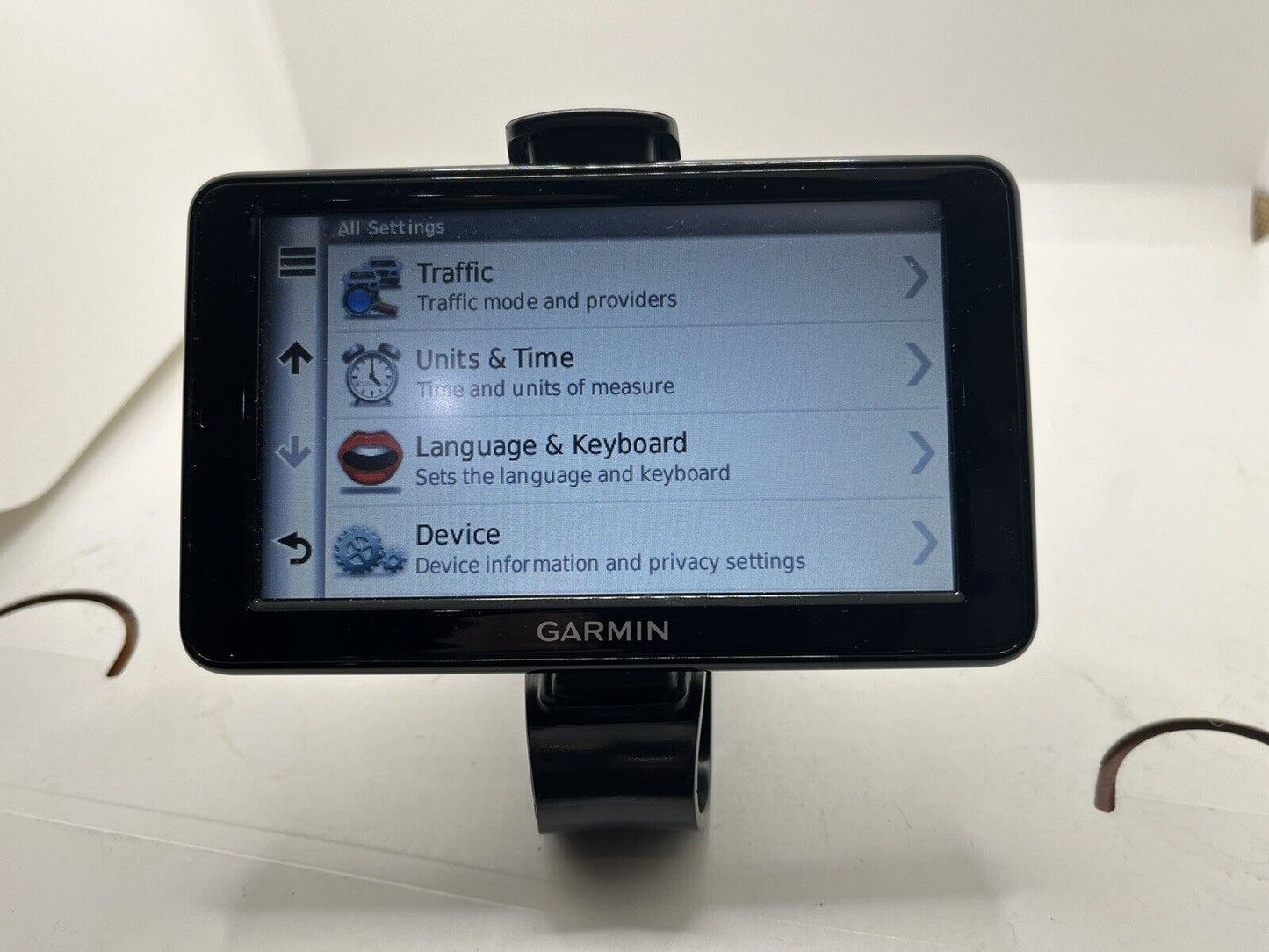 Garmin Nuvi 2555 Touchscreen GPS with US & Canada 2024 Maps & 32GB BUNDLE